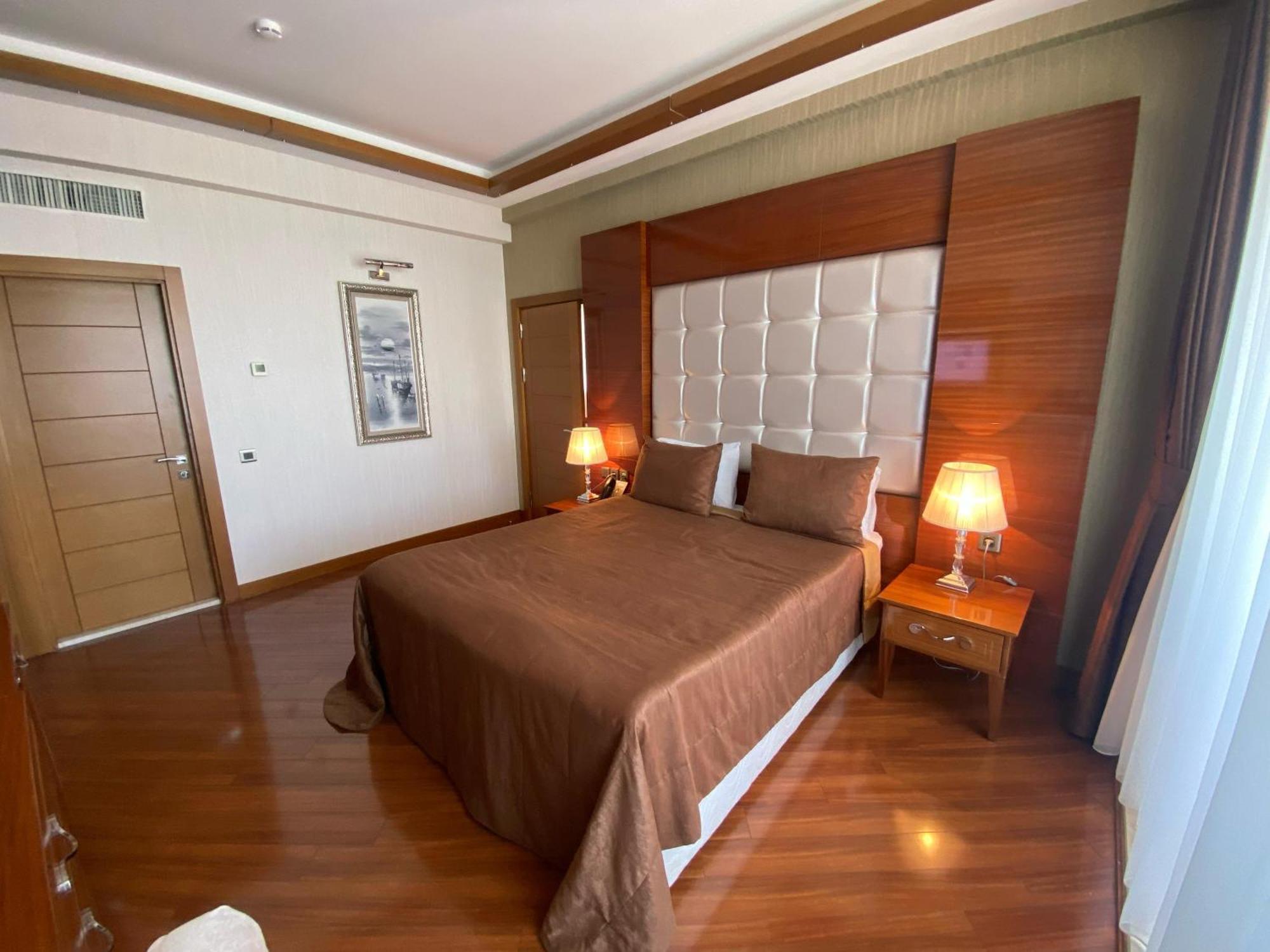 Khazri Hotel Shafran Bagian luar foto